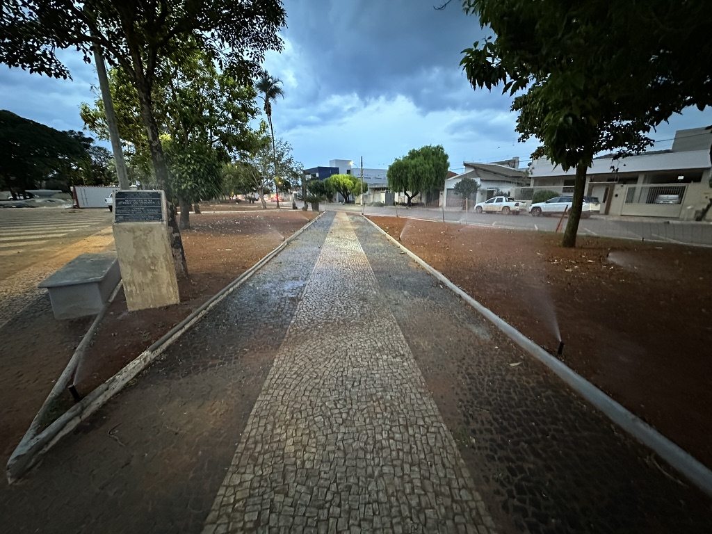 1A960174-9C99-40DD-B1B1-838EFAD0FEE4_1_105_c