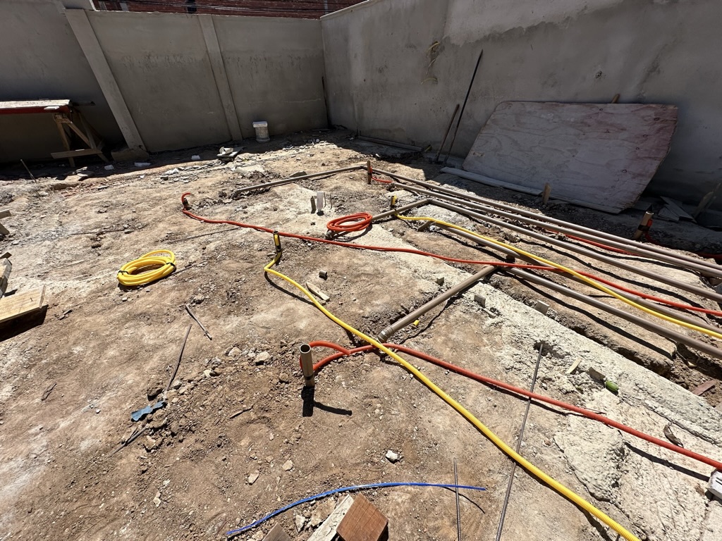 E911DE38-1468-4AC9-9080-A18DE9718E01_1_105_c