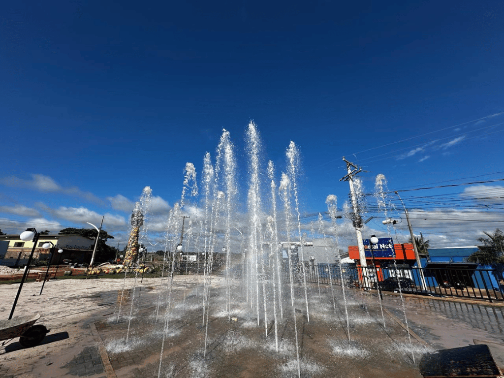 fonte-luminosa-interativa-pontal