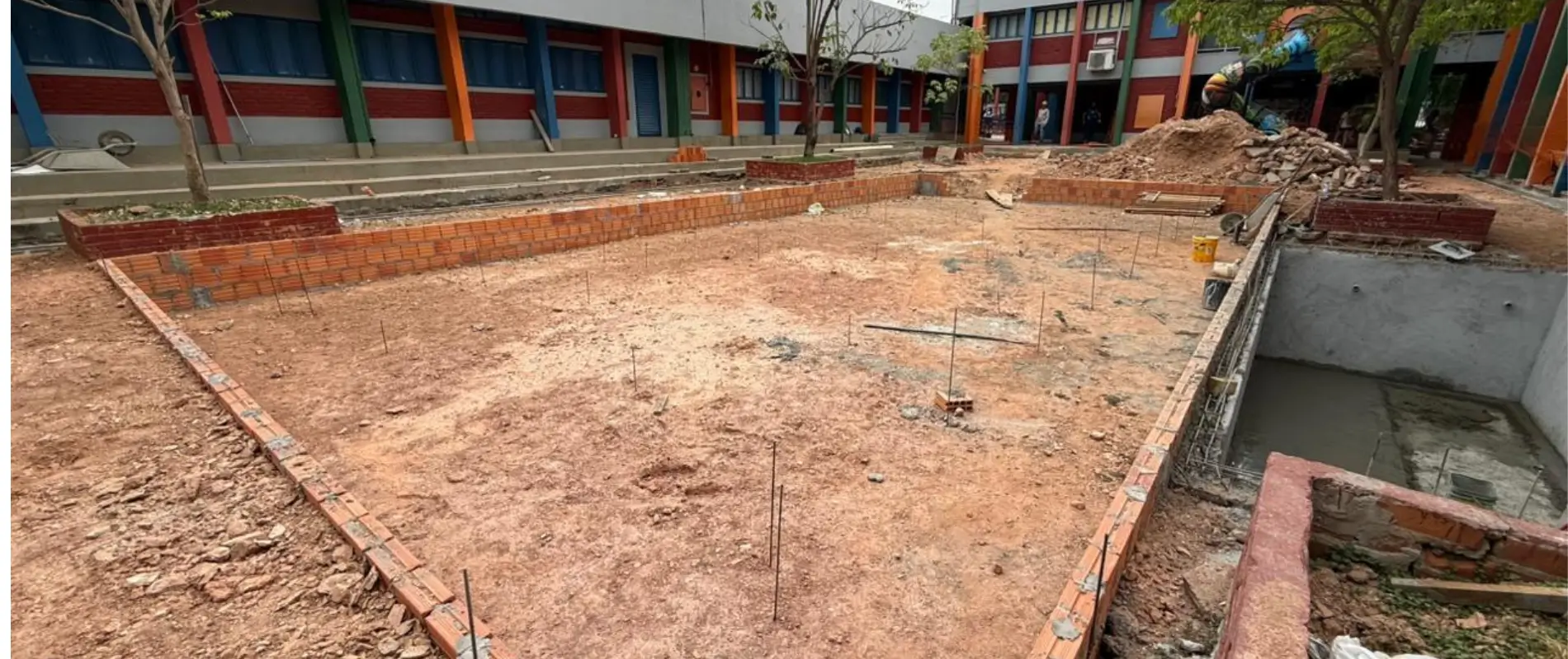 Fontes luminosas e obra civil